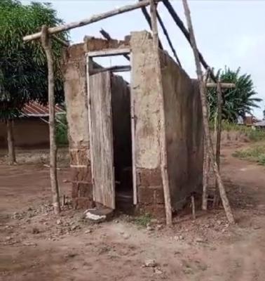 Rebuilding back better the latrines in Aframano
